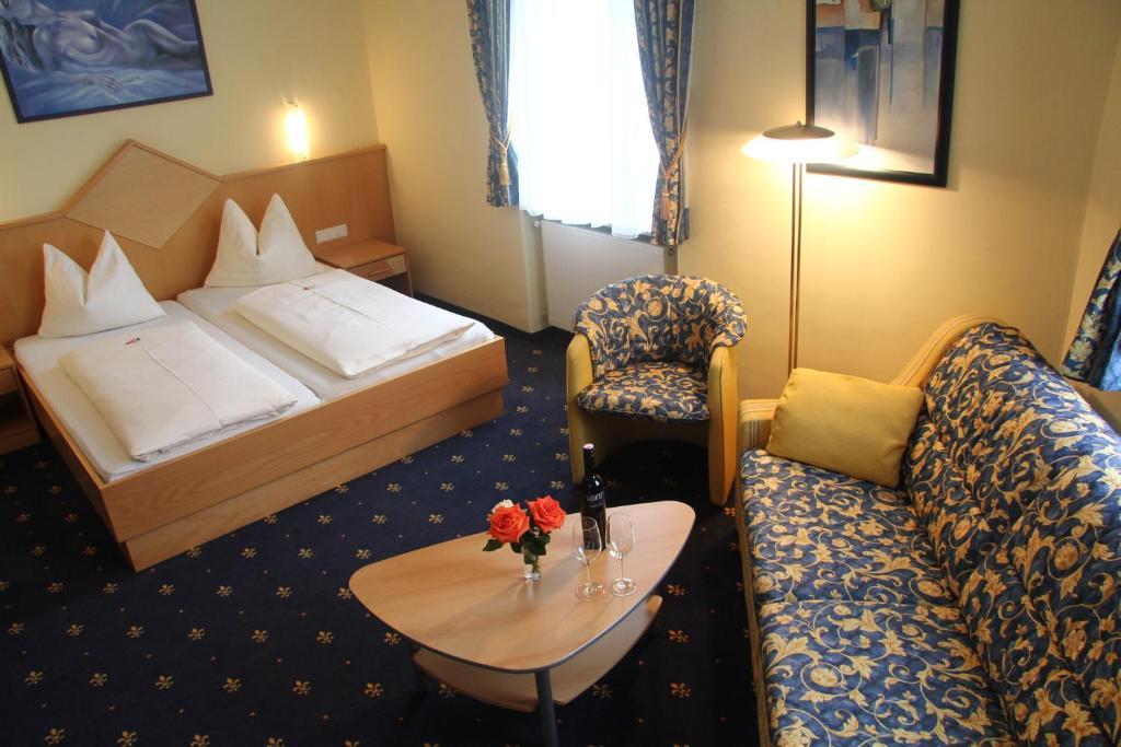 Hotel Bayrischer Hof Wels Pokój zdjęcie