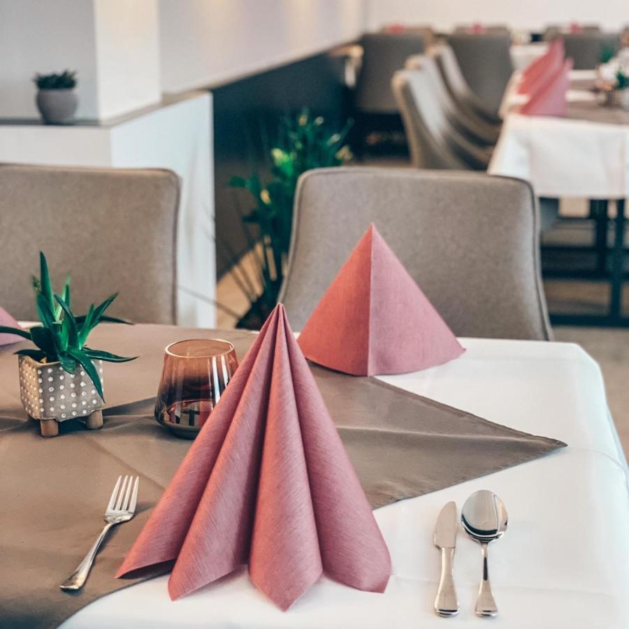 Hotel Bayrischer Hof Wels Zewnętrze zdjęcie