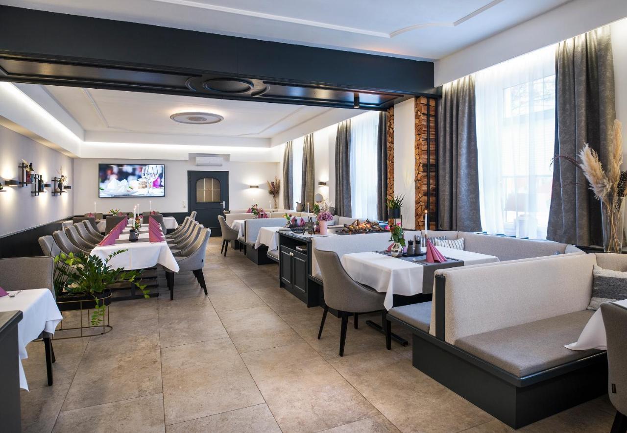 Hotel Bayrischer Hof Wels Zewnętrze zdjęcie