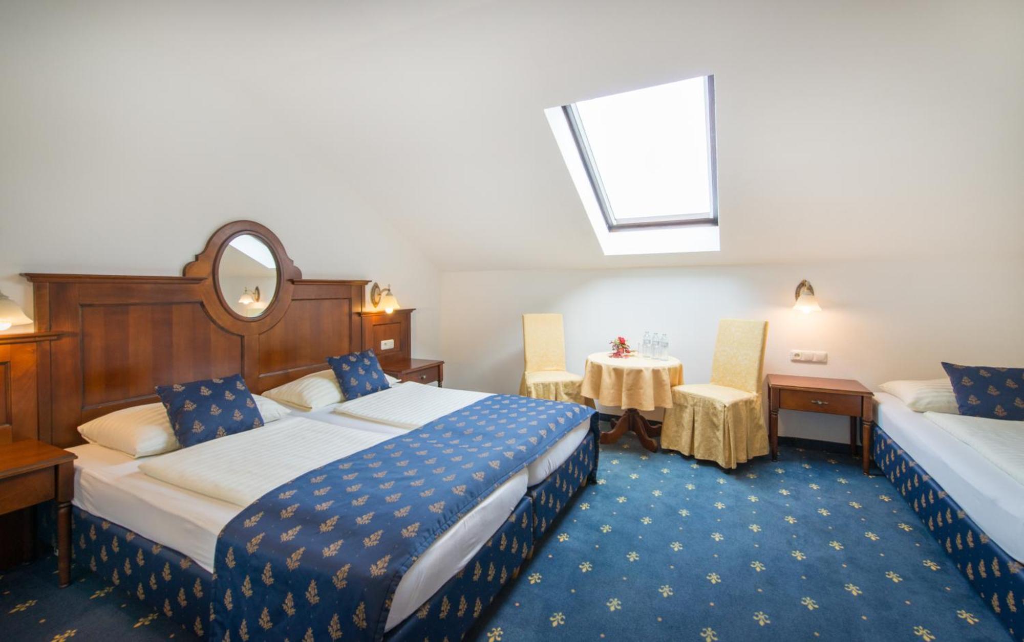 Hotel Bayrischer Hof Wels Zewnętrze zdjęcie